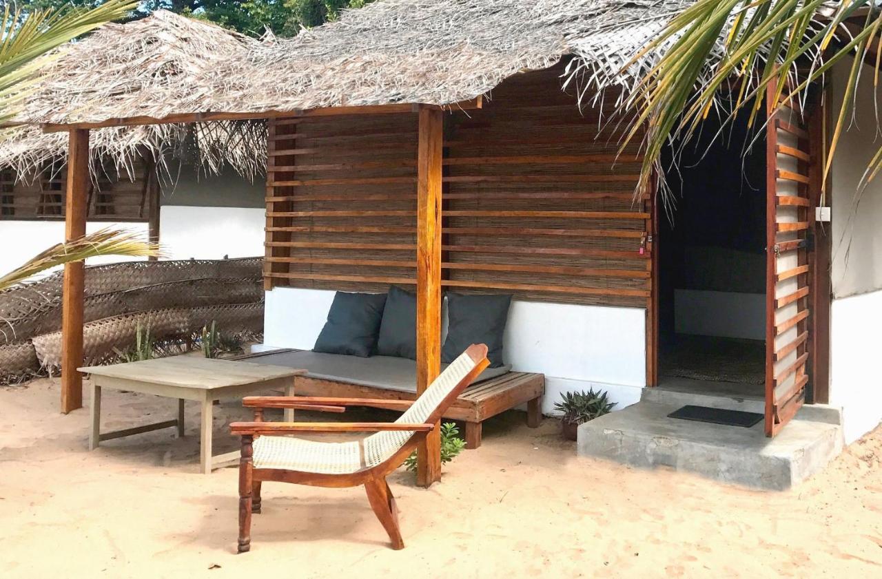Upali Beach Surf Resort & Cafe Arugam Bay Luaran gambar